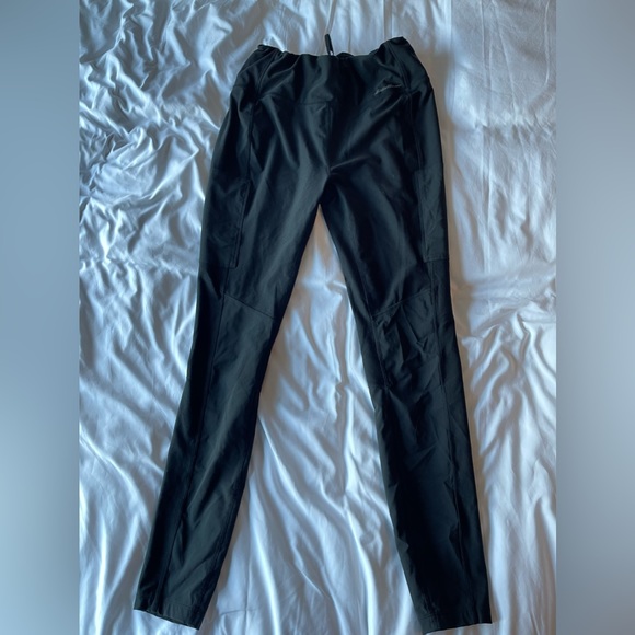 Eddie Bauer trail leggings - Picture 2 of 4